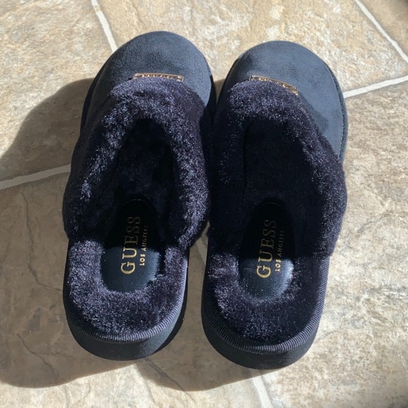 GUESS Sandley Shearling Slippers - Picture 4 of 6